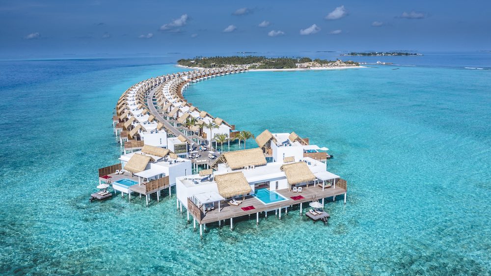Lagoon Bar at Emerald Maldives Resort & Spa thumbnail 7